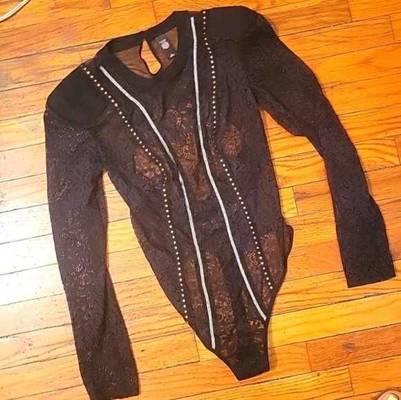 Victoria Secret lace bodysuit size medium EUC - Picture 8 of 8